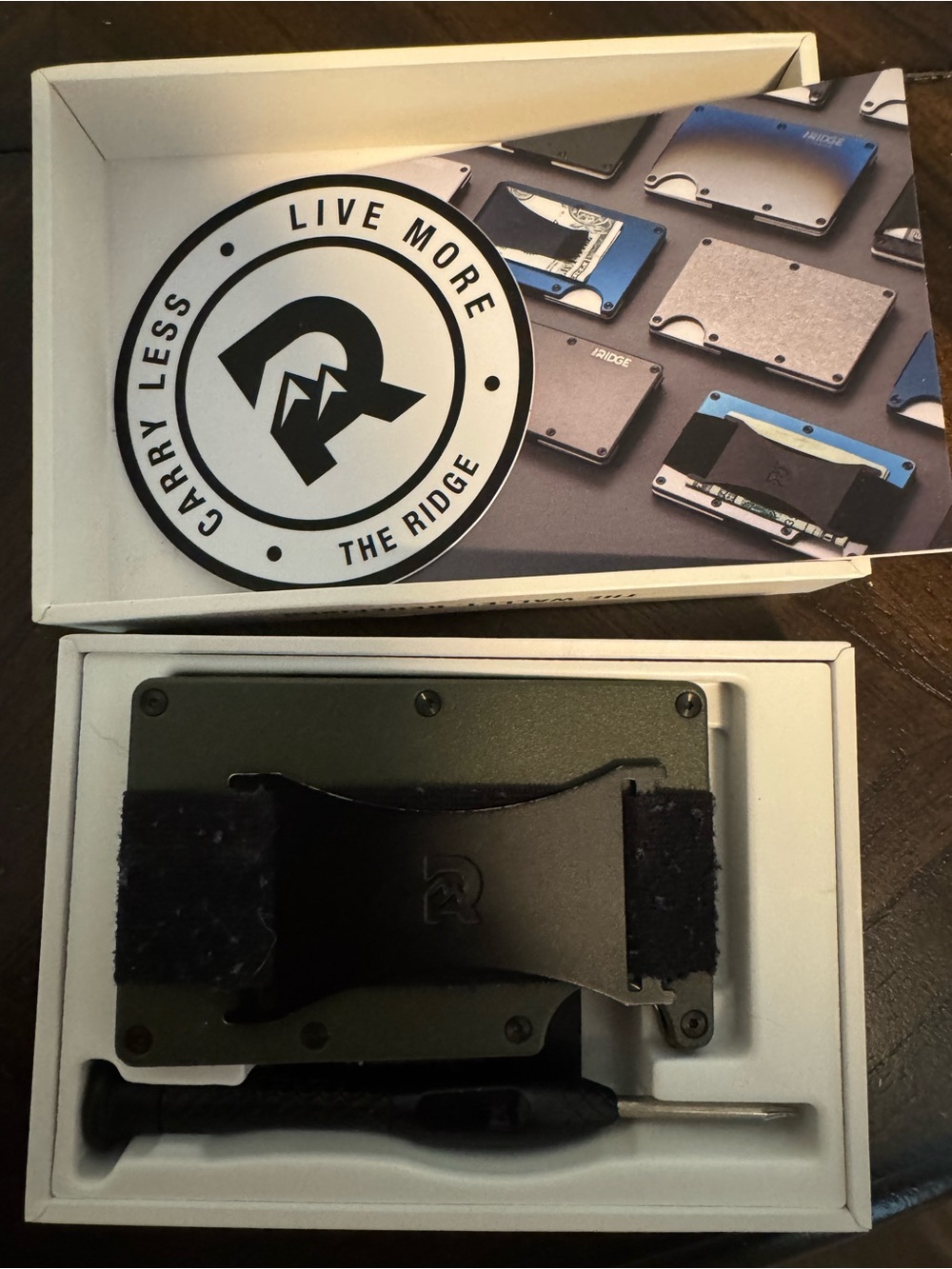 The Ridge Wallet - Titanium Olive Matte - Picture 4 of 5